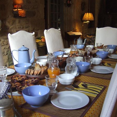 Bize De La Tour Acomodação com café da manhã Saint-Bonnet-du-Gard Exterior foto