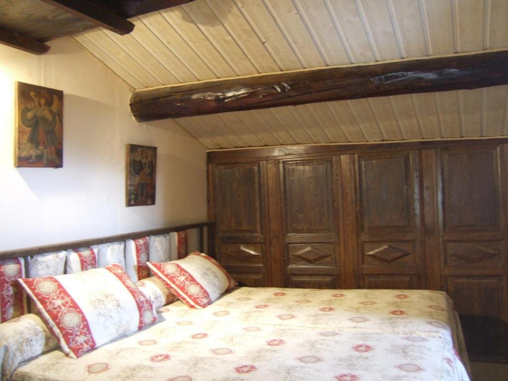 Bize De La Tour Acomodação com café da manhã Saint-Bonnet-du-Gard Quarto foto